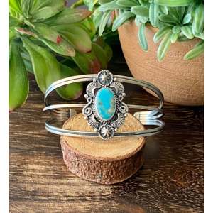Bracelet manchette en argent sterling 925 avec turquoise Kingman, design unique fait main, pierre précieuse turquoise naturelle de haute qualité, certifié par un tiers - Product Image 1