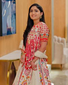 Lehenga choli ผ้าใยไหมหนาผ้าฝ้ายมัสลินขนาดใหญ่ดีไซน์ใหม่สไตล์โมเดิร์น - Product Image 4