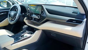 Nuovissima Toyota Highlander Limited 2026 Benzina Full Optional 4WD 299 CV 7 Posti 6 Cilindri Trasmissione Automatica Guida a Sinistra - Product Image 3