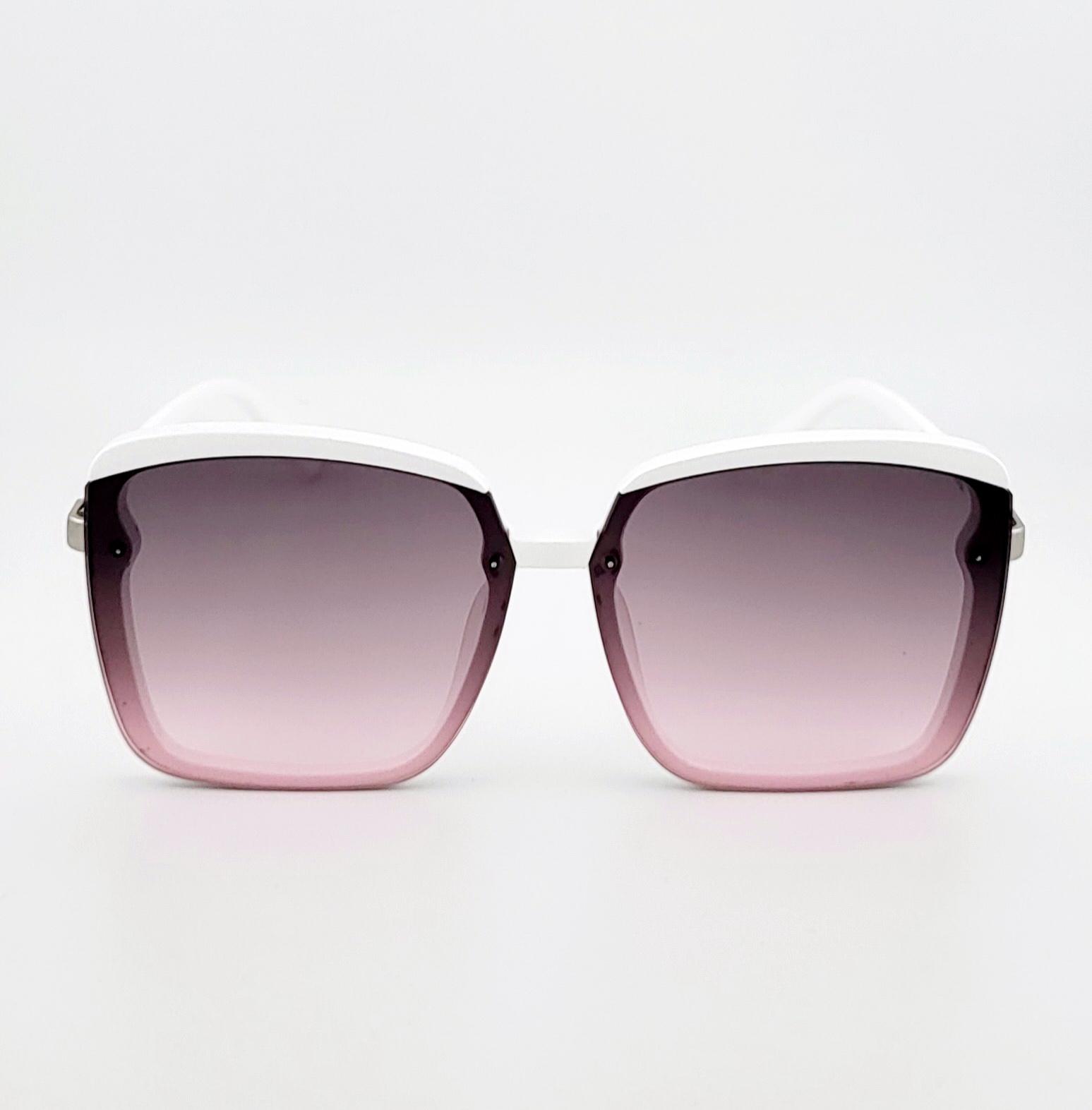 Gray Fade to Pink Grad.