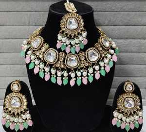 Joyería India Kundan Dulhan Set para Mujer y Niña, Collar Pesado Multicolor con Pendientes y Gargantilla para Fiestas y Regalos - Product Image 4