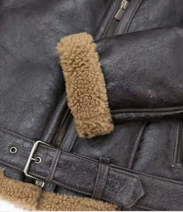 Chaqueta de invierno Sherpa de gran tamaño forrada de piel sintética de talla grande cálida chaqueta de cuero de vaca para mujer - Product Image 6