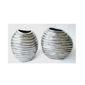 Florero con estilo, suministros directos de fábrica, de Metal sólido macetero, jarrones creativos de diseño para sala de estar y boda - Product Image 4