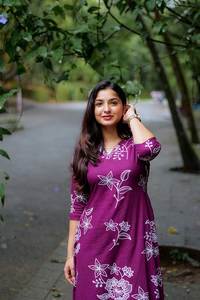 Perfect <b>for</b> wedding/ <b>festive</b> celebrations/cultural gatherings premium-quality ethnic wear exquisite women Kurti/ Kurta Set Piece - Product Image 2