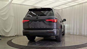 Toyota Sequoia TRD Pro 4WD SUV 2023 Usada en Excelentes Condiciones - Product Image 5