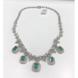 Collier en diamant élégant ensemble de bijoux fins - Product Image 3