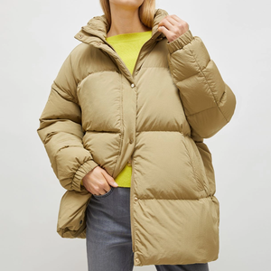 Chaqueta acolchada de invierno con patrón Reversible para mujer, manga larga, cuello levantado con capucha, impermeable, poliéster, servicio OEM de calle alta - Product Image 4