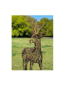 Sculpture en fer haut de gamme d'animaux de la forêt pour des paysages de jardin d'inspiration rustique et une décoration intérieure en métal - Product Image 2