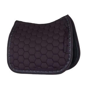 Tapis de selle anatomique haute performance pour le saut d'obstacles avec protection de sangle et tissu anti-humidité pour usage professionnel - Product Image 4