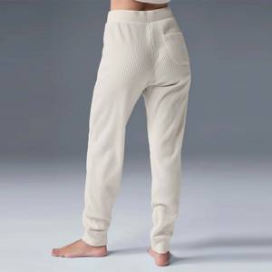 Pantalon de jogging côtelé taille haute pour femme | Jogging confortable et extensible en tissu côtelé avec cordon de serrage à la taille et aux poches - Product Image 2