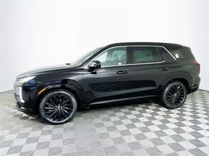 Usado cuidadosamente 2023 para Hyundai Palisade Auto AWD con asientos de cuero interiores ligeros - Product Image 5