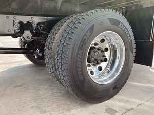 OFERTAS ASEQUIBLES - Camión de Plataforma Plana M2 106 de 20 pies, Usado en Excelentes Condiciones, 2024 - 350HP, Automático, Listo para Enviar a Todo el Mundo - Product Image 5