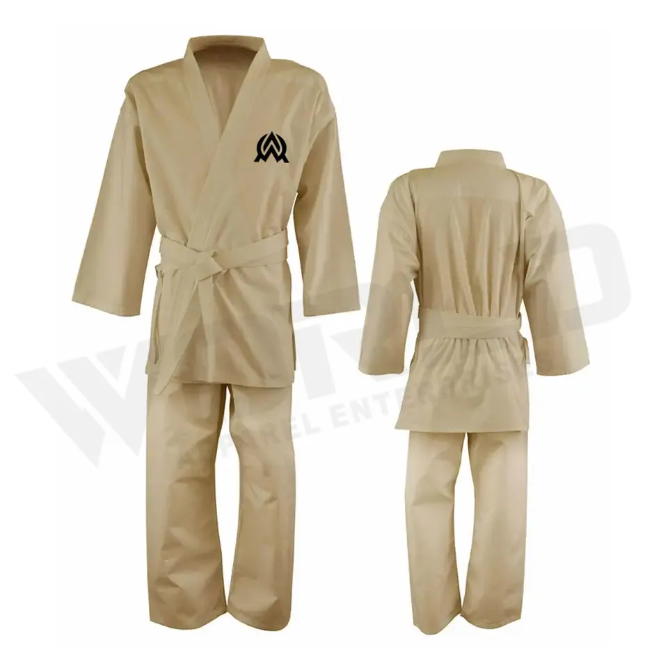 Uniforme d'arts martiaux fabriqué en matériau durable à bas prix Uniforme de Taekwondo 2024 Vente chaude de haute qualité Uniforme Dobok tailles personnalisées