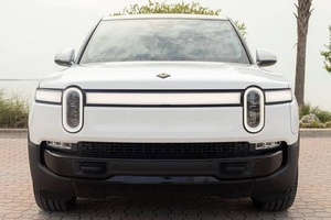 PRÊT À ÊTRE EXPÉDIÉ - VÉHICULE ÉLECTRIQUE RHD/LHD 2023 RIVI-AN R1S QUAD-MOTEUR AWD GRANDE BATTERIE - Product Image 2