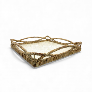 Plateau en nacre avec bord en jacinthe d'eau pour la présentation de nourriture décorative, la décoration de table et l'usage domestique en provenance du Vietnam - Product Image 3