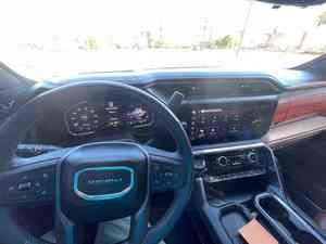 GMC Sierra 2500 Denali Ultimate DOUBLE CABINE PICK-UP d'occasion en excellent état - Product Image 6