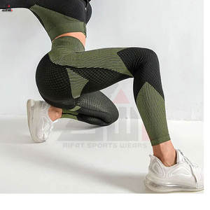 Leggings Deportivos de Invierno para Mujer de Alta Calidad, Fibra de Bambú Transpirable, Hasta la Rodilla, Hechos en Pakistán, Disponibles en Varios Tamaños - Product Image 5