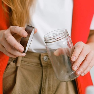 Meilleur couvercle de bocal en bois d'érable du Vietnam, remplacement à vis, nouveau couvercle en bois massif de bambou d'acacia avec bocaux en verre à large ouverture en PP - Product Image 5