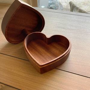Caja en forma de corazón Venta caliente Regalos y artesanías Cajas de madera Letreros de pared Hecho EN LA India - Product Image 1