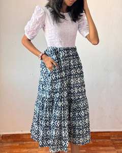 Robe une pièce en georgette imprimée pour femmes de créateur Robe de mariage et de soirée en soie à manches longues Style Salwar Vêtements pakistanais indiens - Product Image 4