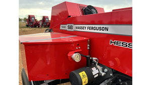 Presse à balles carrées d'occasion et neuves Hay and Forage Massey Ferguson 1836 - Presse à balles carrées Massey Ferguson 1840 de petite taille - Product Image 3