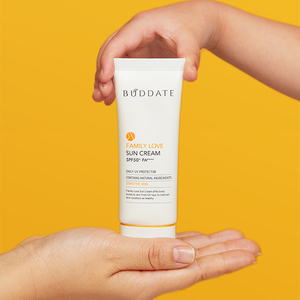ครีมกันแดดบัดเดท แฟมิลี่เลิฟ ลดเลือนริ้วรอย ผิวขาวกระจ่างใส SPF50+ PA++++ 40 มล. สารสกัดจากใบบัวบกและกลีเซอรีน สำหรับทุกสภาพผิว - Product Image 3