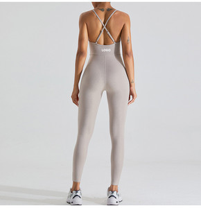 Combinaison de sport active pour femmes Bretelles réglables Combinaison de sport pour le yoga Fitness Sports Une pièce Dos nu Col en V profond - Product Image 1