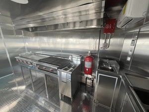 NUEVO Remolque de Comida de 8.5' x 20' con Plataforma de 5'… Remolque de Comida para Eventos, Camión Restaurante, Catering, Barbacoa - Product Image 5