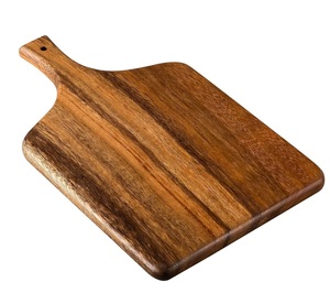Planche à découper en bois naturel avec plateau de préparation au fini lisse et poignée suspendue pour un style culinaire - Product Image 2