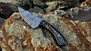 Cuchillo de Caza de Acero de Damasco Hecho a Mano, Tamaño Personalizado, Hoja de Acero con Alto Contenido de Carbono, Mango de Madera Negra, Supervivencia al Aire Libre, OEM - Product Image 3