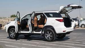 Tout neuf 2022 pour R20 Gauche Diesel Turbo Automatique 4x4 SUV 4 places Cuir Toit ouvrant panoramique - Product Image 6