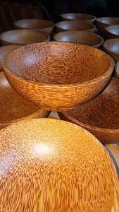 Cuencos de madera de coco de primera calidad, sostenibles, duraderos y elegantes para su restaurante o hogar a precios competitivos - Product Image 3