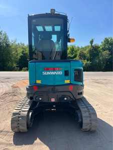 2024 pour Mini-excavatrice sur chenilles SWE35UF avec composants essentiels : Moteur, Pompe, Boîte de vitesses, Engrenage, PLC, Roulements Huade - Product Image 5