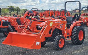 Tractor Agrícola L3902 de 20 HP Diésel 4WD con Motor, Bomba, Caja de Cambios e Implementos, 69 Horas de Uso, 3 Años de Garantía, en Venta - Product Image 2