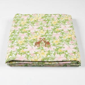 Tissu en coton imprimé à la main, 100% coton, artisanal, à motifs floraux, héritage de Jaipur, traditionnel, écologique, respirant, imprimé - Product Image 2