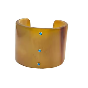 กำไลเขาควายขัดเงาเป็นมิตรต่อสิ่งแวดล้อมพร้อมสร้อยข้อมือทองเหลืองสำหรับผู้ชายและผู้หญิงจากงานฝีมือรูปพระจันทร์เสี้ยว - Product Image 5