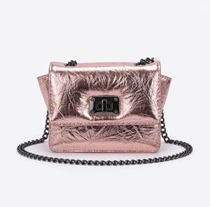 Borsa a tracolla da sera metallizzata con catene e fodera in poliestere per donna - Product Image 5