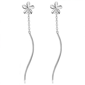 Orecchini a Cinque Petali di Plumeria per Donne, Classici in Rame Liscio, Pendenti Corti per Uso Quotidiano - Product Image 1