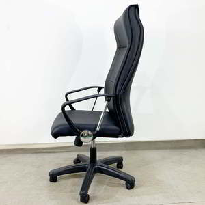 เก้าอี้สำนักงาน HOM1033-02 แบบพนักพิงสูง ปรับระดับได้ หมุนได้ พร้อมที่วางแขนเหล็กชุบโครเมียม สำหรับใช้ในโรงงานหรือห้องนอน สีดำ - Product Image 6
