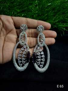 CONJUNTO DE PENDIENTES ESTILO CLÁSICO DE DIAMANTE AMERICANO PARA BODAS CONJUNTO DE PENDIENTES ESTILO CLÁSICO DE MODA PARA MUJER Y NIÑA - Product Image 4