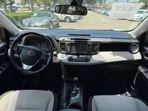 Toyota RAV4 Hybrid XLE AWD Plus 2016 Usada en Buen Estado, Sin Accidentes, Volante a la Izquierda/Derecha - Product Image 4