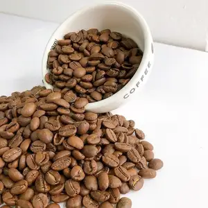 Rohkaffeebohnen der Marke Arabica
