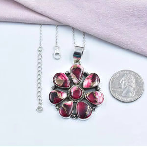 Collar con colgante hecho a mano para mujer, Dalia Rosa, Turquesa, Naja en plata de ley, cadena ajustable chapada en rodio, joyería única - Product Image 1