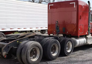 Best!! Left Hand Drive 6x4 Tractor Truck Prime Mover Heavy Duty Diesel Semi <b>Trailer</b> For Highway <b>Cargo</b> Transportation Logistics - Product Image 5