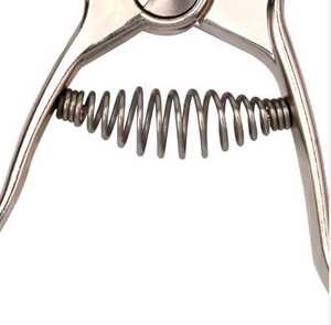 Jeringa Veterinaria Manual de Acero Inoxidable de Alta Calidad Astrin de 20 ml para Diagnóstico e Inyección en Cerdos, Certificada por MOL - Product Image 4