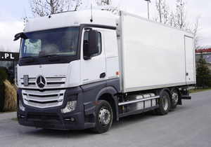 Camión frigorífico industrial DIY MARC1DEZ BEMZ Actr0s 2542 GIGA Cabin Thermoking 1000RCNG Powered OEM ODM - Product Image 3