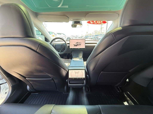 Tesla Model 3 RWD 2024 Usado en Buenas Condiciones, SUV Eléctrico, Asientos de Cuero, Interior Oscuro, Neumáticos R18, ACC, Techo Panorámico, Automático - Product Image 5