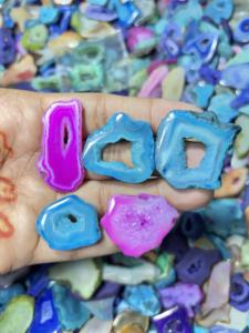 Posavasos de ágata Druzy Natural en forma aleatoria de muchos tamaños altamente pulido, rebanadas de piedra para decoración del hogar - Product Image 3