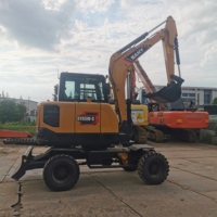 Excavatrice sur roues SANY SY65W G4 de 6,5 tonnes, mouvement flexible, idéale pour la rénovation des routes urbaines
