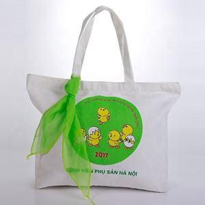 กระเป๋าโท้ทผ้าใบผ้าฝ้ายขนาดกลางพร้อมดีไซน์ลายตัวอักษรโลโก้ที่กำหนดเองได้นำกลับมาใช้ใหม่ได้สำหรับร้านขายของชำ - Product Image 3